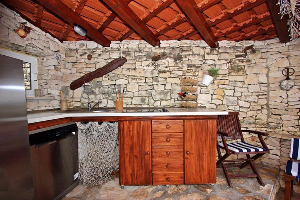 Charming Villa Nika With The Pool Supetar Exterior foto